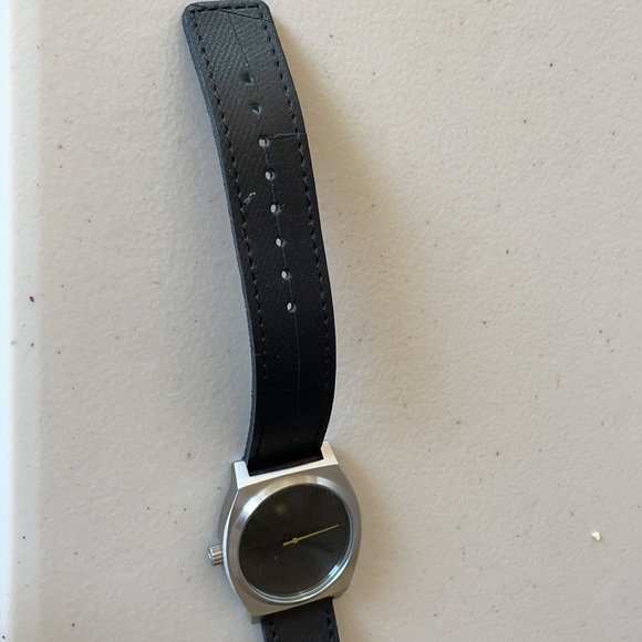 Nixon Time Teller - Picture 3 of 3